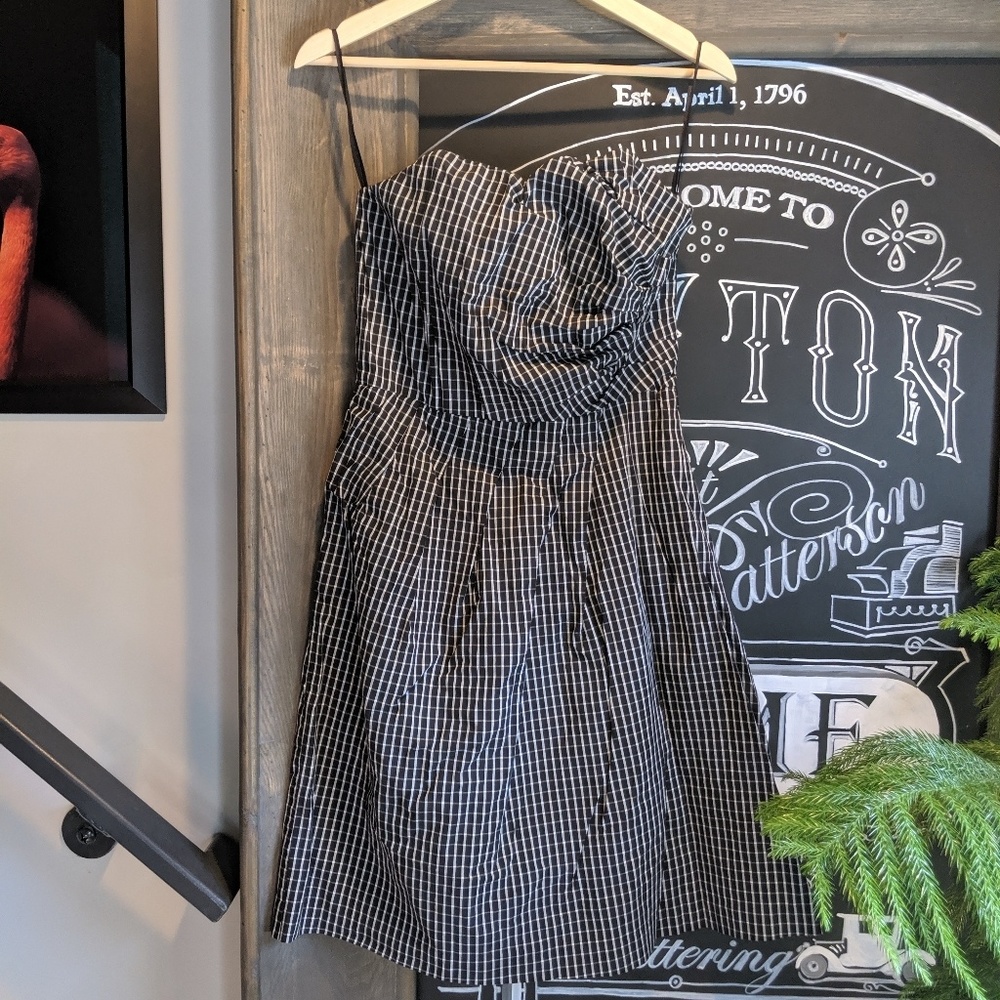 Strapless dress - 50's inspired style - size 6